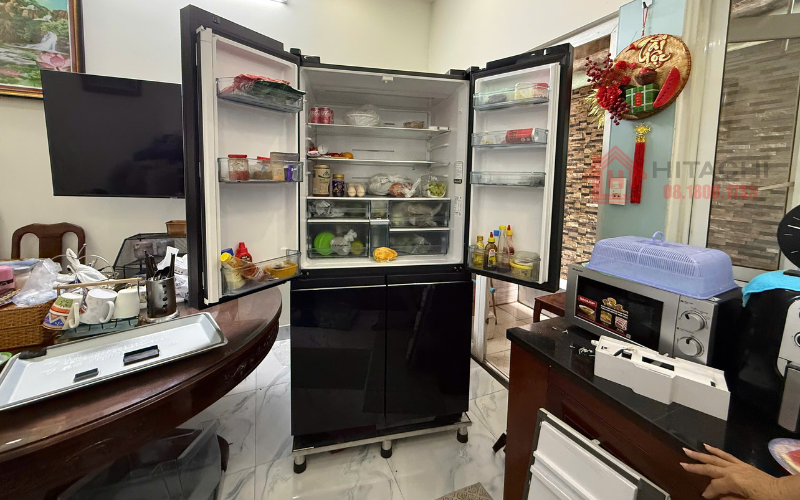 bao-hanh-tu-lanh-hitachi-4-canh-bi-qua-lanh